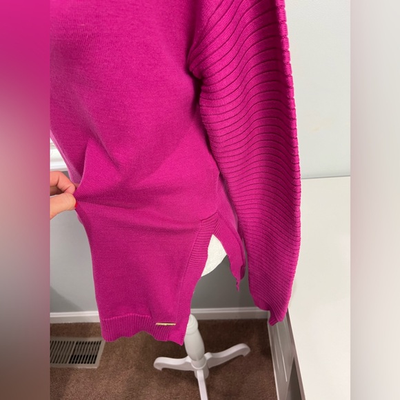 Michael Kors‎ Crew Neck Hot Pink Sweater - Picture 3 of 7